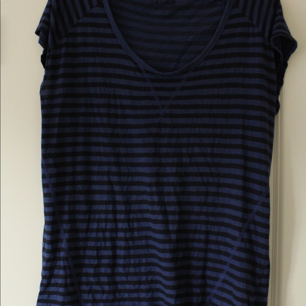 Striped GAP tee shirt